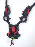 NASZYJNIK "PAPRYCZKA CHILLI" MAKRAMA HAND MADE