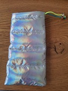 Pikowane etui kolorowe metalizowane do okularów