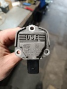 CZUJNIK POZIOMU OLEJU AUDI VW SKODA SEAT 06E907660