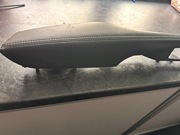 DODGE CHALLENGER 15- PODLOKIETNIK DRZWI PRAWE