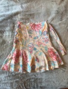 Urocza i niezwykle kobieca spódniczka Escada Sport 100% jedwab 38