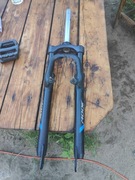 Widelec amortyzowany+ s100 dry lube i przerzutka Shimano tourney + hamulce 