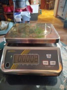 KERN FFN-N - profesjonalna waga stołowa kompaktowa nierdzewna 1,5kg