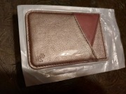 Różowy skórzany portfelik etui na karty, dokumenty