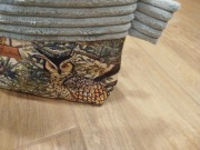 Kosmetyczka, tkanina gobelinowa, motyw zwierząt 