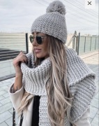 Komplet czapka i szal