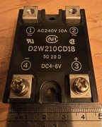 Przekaźnik półprzewodnikowy DC-AC 10A D2W210CD18