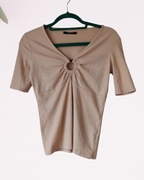 Bluzka Mohito beżowa V neck