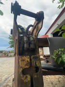 Młot hydrauliczny do koparki