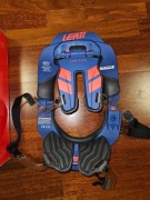 LEATT OCHRANIACZ SZYI NECKBRACE GPX 5. ROYAL ( L/XL)