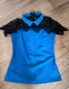 470)Bluzka niebieska z koronką na ramionach Styled in Italy r. XS 34 / S 36
