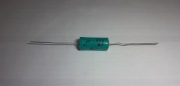Kondensator 330 uf  6,3 V