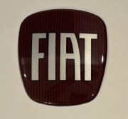 EMBLEMAT ZNACZEK REPERATURKA NAKLEJKA DO ZNACZKA 95 MM FIAT CZERWONY 71X64