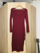 Długa bordowa sukienka
