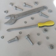 Narzędzia śrubokręt klucz na tort mechanik