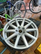 Felga audi Tt 18.     8j0601025