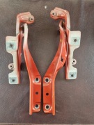 Zawiasy maski przedniej Suzuki Ignis III