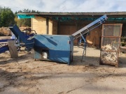 Łuparka automat rębak do rozpałki z okrąglaka 