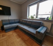 Narożnik / kanapa z funkcją spania i pojemnikiem 