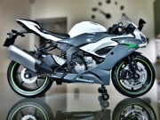 Kawasaki Ninja ZX-6R 1:12 piękny model, motor, zabawka, ścigacz, motocykl 