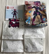 LEGO 76316 Super Heroes Fantastyczna Czwórka kontra Galactus (bez figurek)