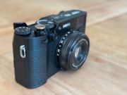 Fujifilm X100VI jak nowy, z bogatym zestawem akcesoriów