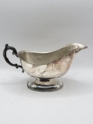 Posrebrzana sosjerka na stopie