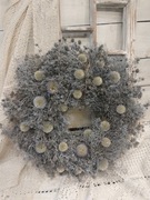 Wianek Szaraczek z suszonych kwiatów 