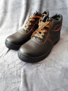 Trzewiki robocze z podnoskiem stalowym i wkładką antyprzebiciową BTPu S3 46