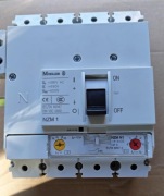 Wyłącznik mocy Moeller NZM1 125A Eaton NZM N1-A125 kompaktowy 4P