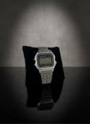 Zegarek Cyfrowy Retro Metalowy Alarm Chrono WR – Klasyka Czasu