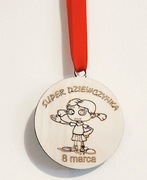 Medal Super Dziewczynka, drewniany, Dzień Kobiet 