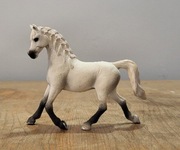 Schleich koń arabski klacz figurka model wycofany z 2013 r.