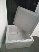 Duże solidne termobox lodówka turystyczna ogrodowa 74x64x43 grubość 6cm 