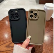 iPhone 16 Pro: Case iPhone 16 Pro Brązowy Mocha