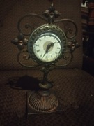 Antyczny zegar stojący.