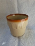 Tułowice kubek sygnowany