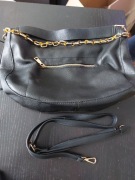 Czarna torebka z łańcuchem. NOWA