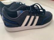 Buty adidas, rozmiar 36, dla chłopca na wiosnę, do szkoły