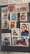 Dwa klasery kolekcjonerskich znaczków (121 sztuk)