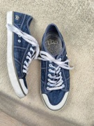 Granatowe klasyczne jeansowe tenisówki TBS 41