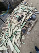 Drewno na opał po budowie deski na opał