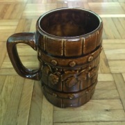 Piękny ozdobny ceramiczny Kufel