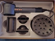 Suszarka do włosów 1600W, obj.pow 60m3/s, jony ujemne10mln,54db,czujnik NTC