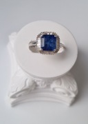 Pierścionek ze srebra rodowanego 925, szafir kaszmirski, diamenty 