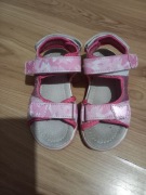 Sprzedam sandałki dla dziewczynki
