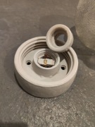 lampa ścienna z okresu PRL