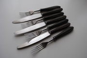 Gerlach kultowe noże widelce stołowe obiadowe bakelit 7 szt