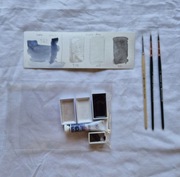 Akwarele 3x Kuretake 1x White Nights Gran. + 3 pędzle naturalne