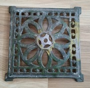 Stary żeliwny ażurowy stojak pod choinkę, podstawa 